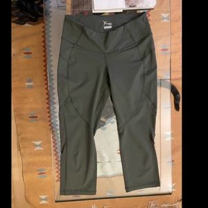 Old Navy Cropped Leggings